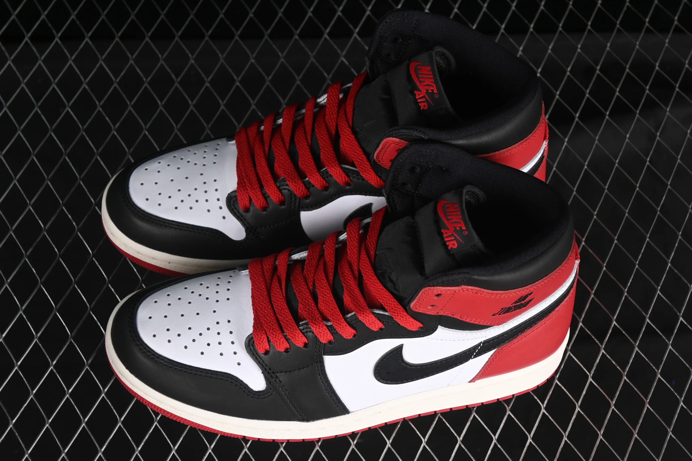 All categories Air Jordan Jordan series basketball shoes Air Jordan 1 High LJR version Air Jordan 1 High OG "Black Toe Reimagined" AJ1 Joe 1 new black toe DZ5485-106